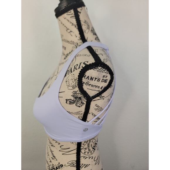 Lululemon Sport Bra Sz 6 Free To Be Serene Light Support C/D Cup Lavender - Picture 2 of 6